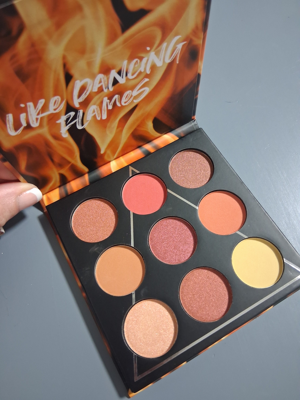Essence Elements Collection - Picture 4 of 9
